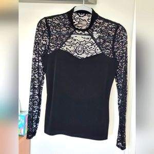 Choker Cut-out Lace Sleeve Blouse